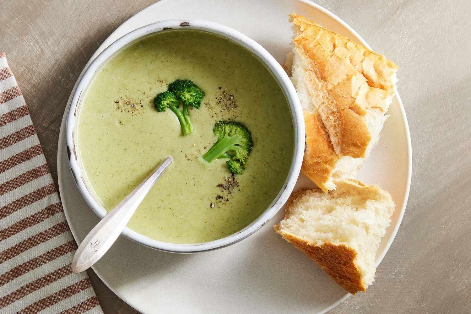 broccolisuppe-opskrift