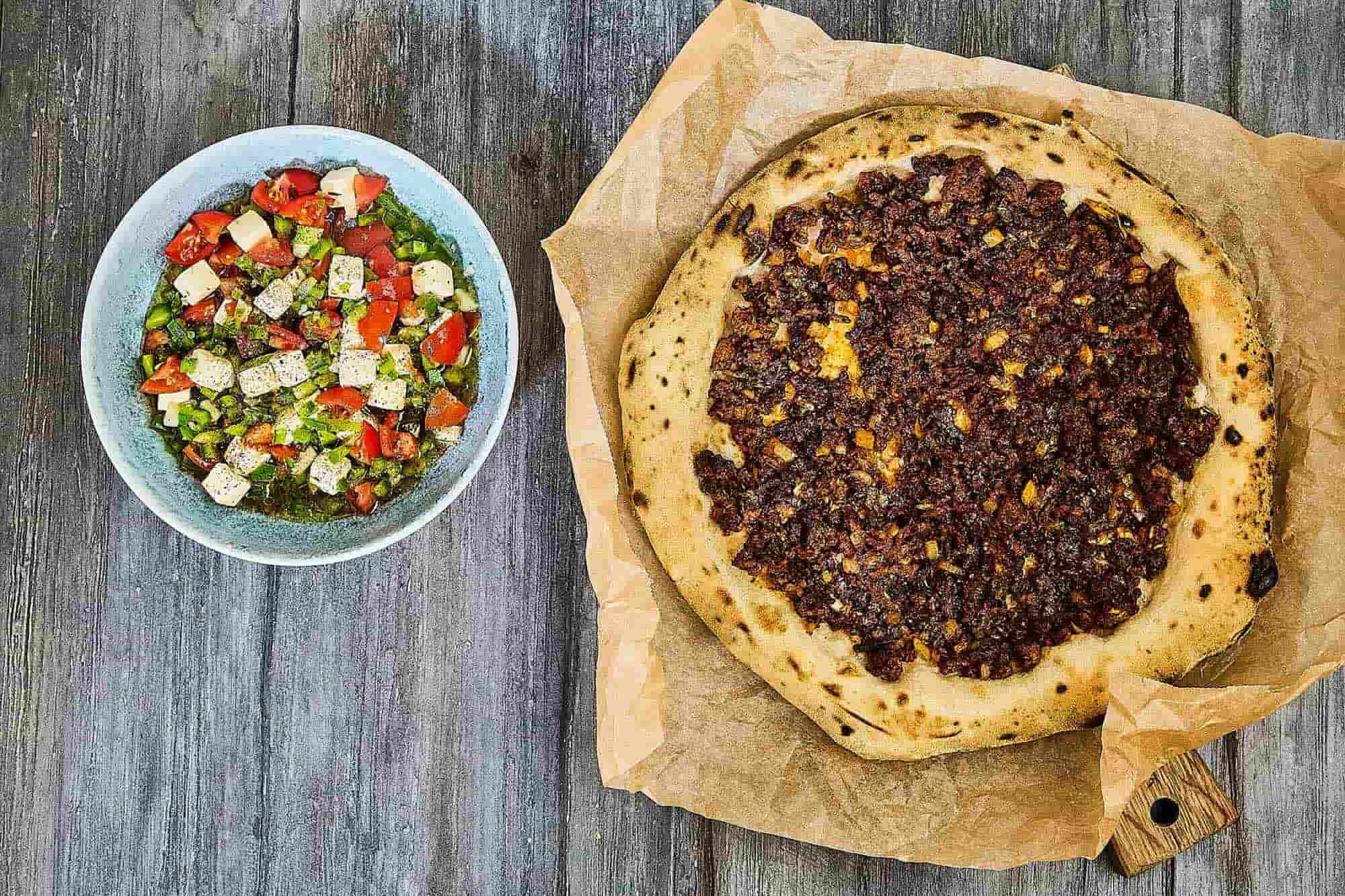lahmacun-opskrift