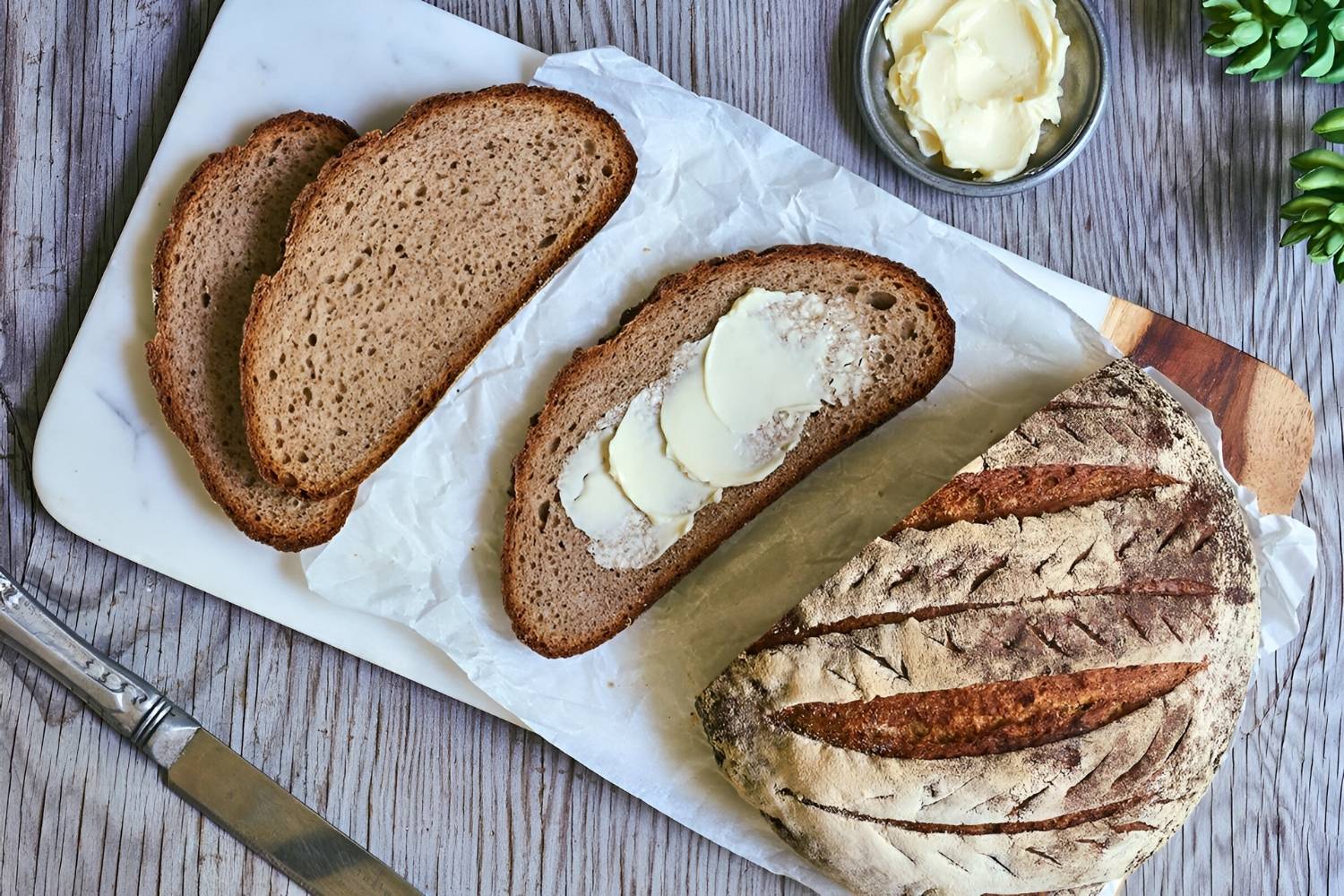 rugbroed-uden-surdej-opskrift