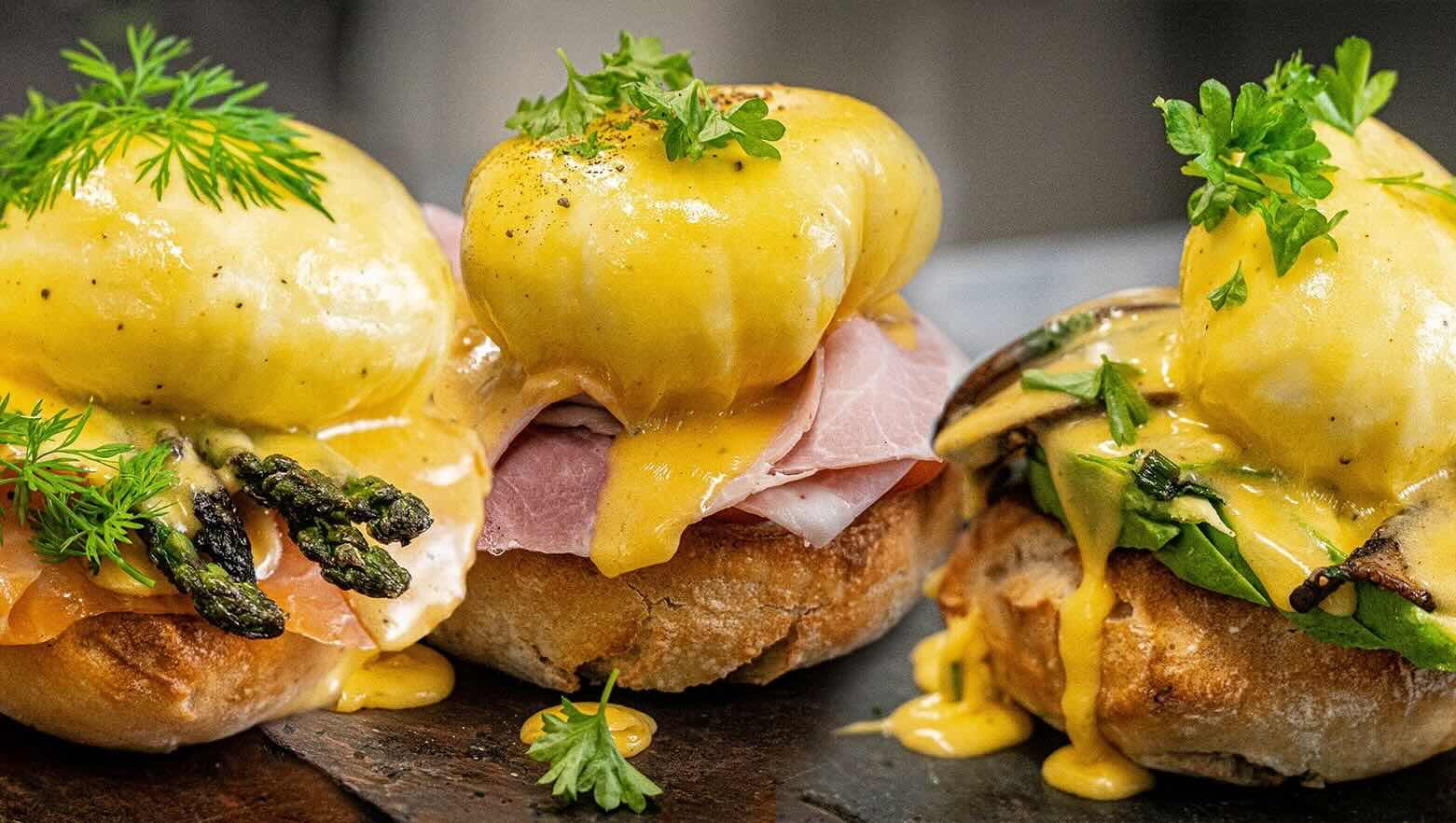 egg-benedict-opskrift
